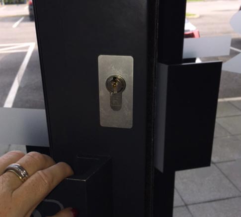 Main Door Locksmith in Norwalk